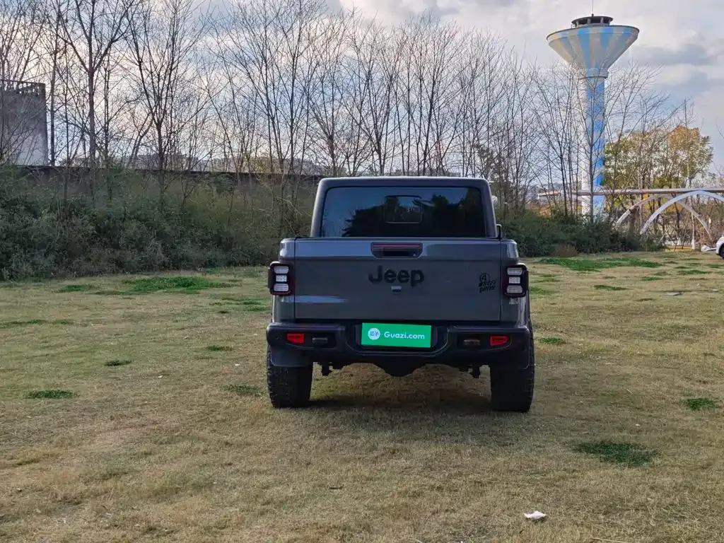 Jeep Gladiator 2023 из CN, фото 7