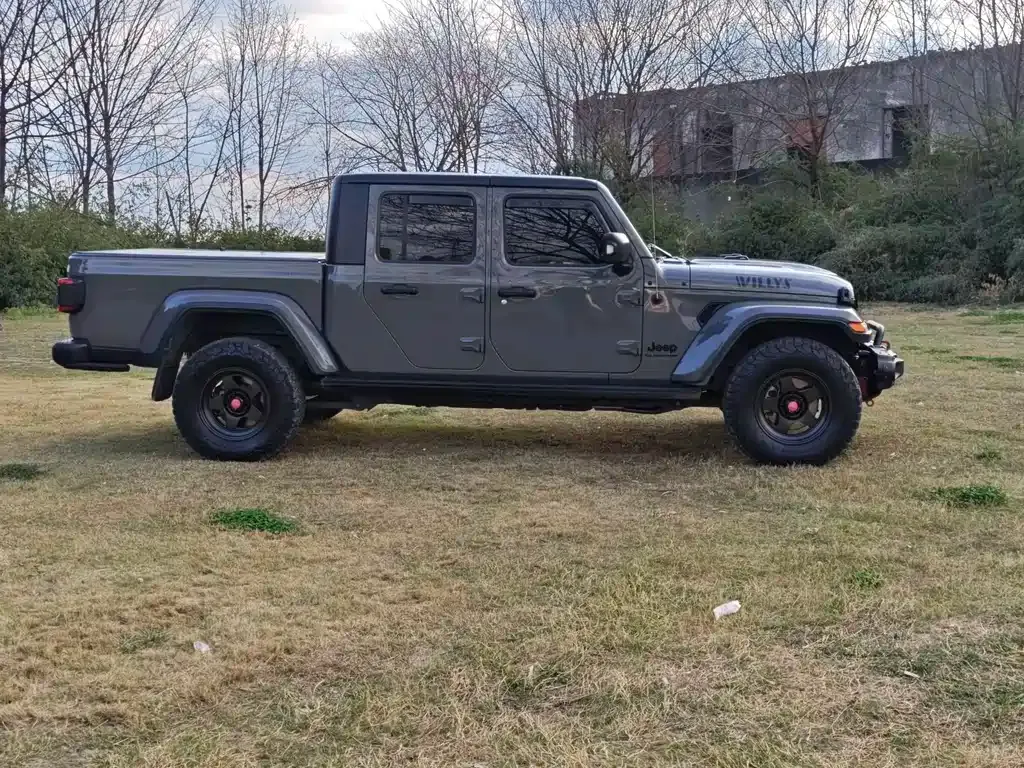 Jeep Gladiator 2023 из CN, фото 5