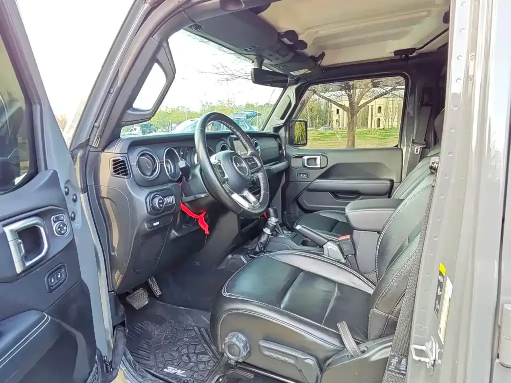 Jeep Gladiator 2023 из CN, фото 3