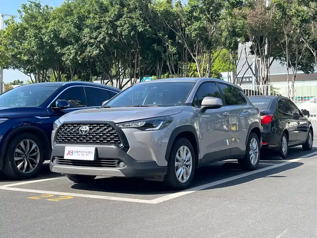 Toyota Corolla Cross 2025 из CN, фото 1