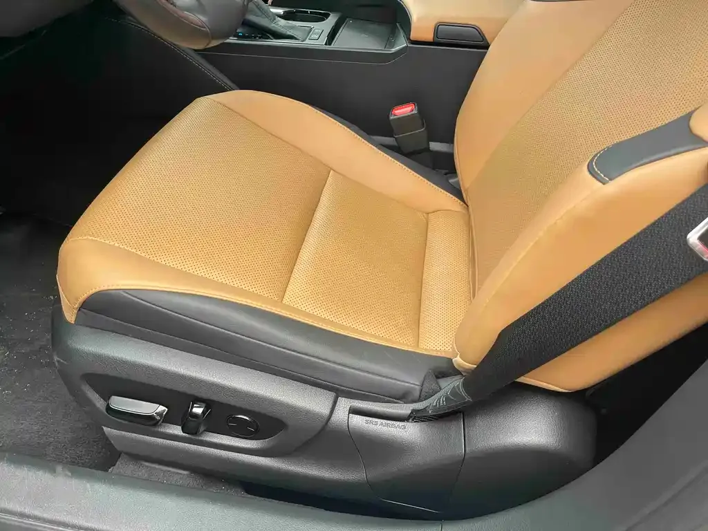 Lexus ES 2023 из CN, фото 4
