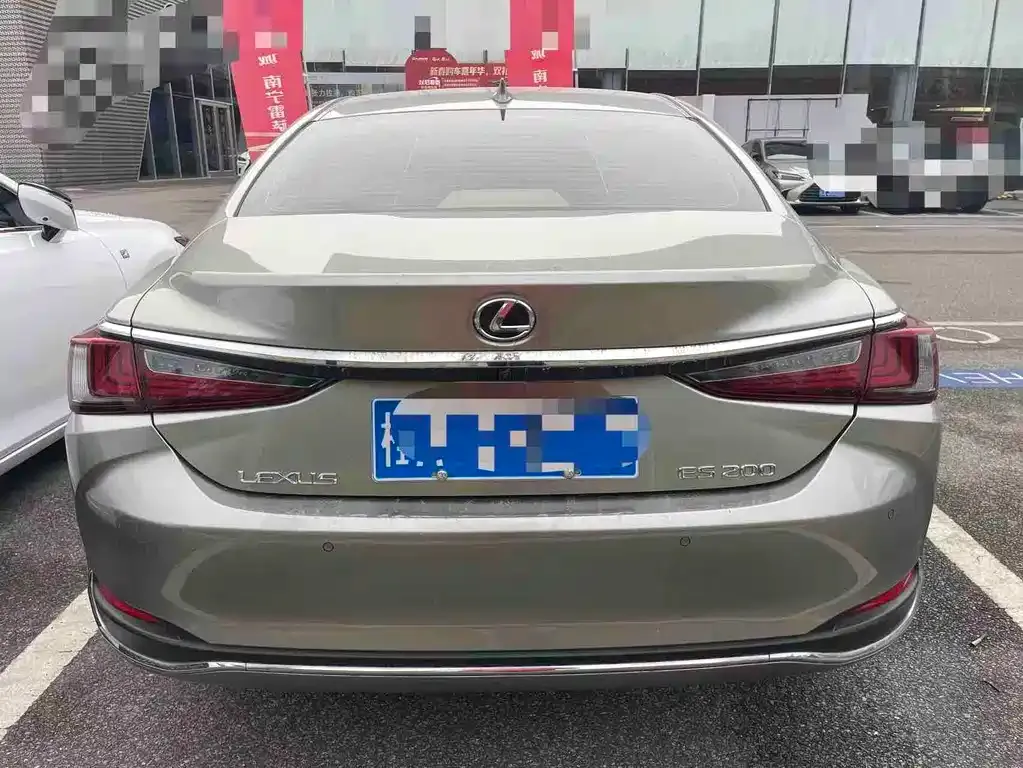 Lexus ES 2023 из CN, фото 5