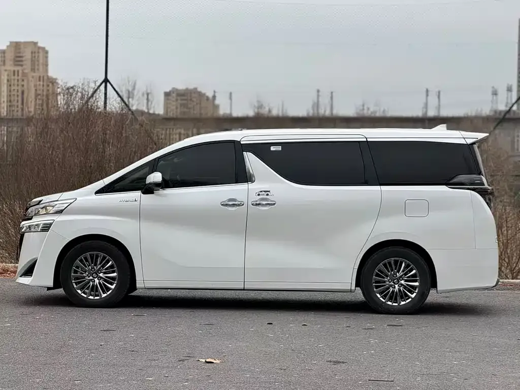 Toyota Vellfire 2023 из CN, фото 10