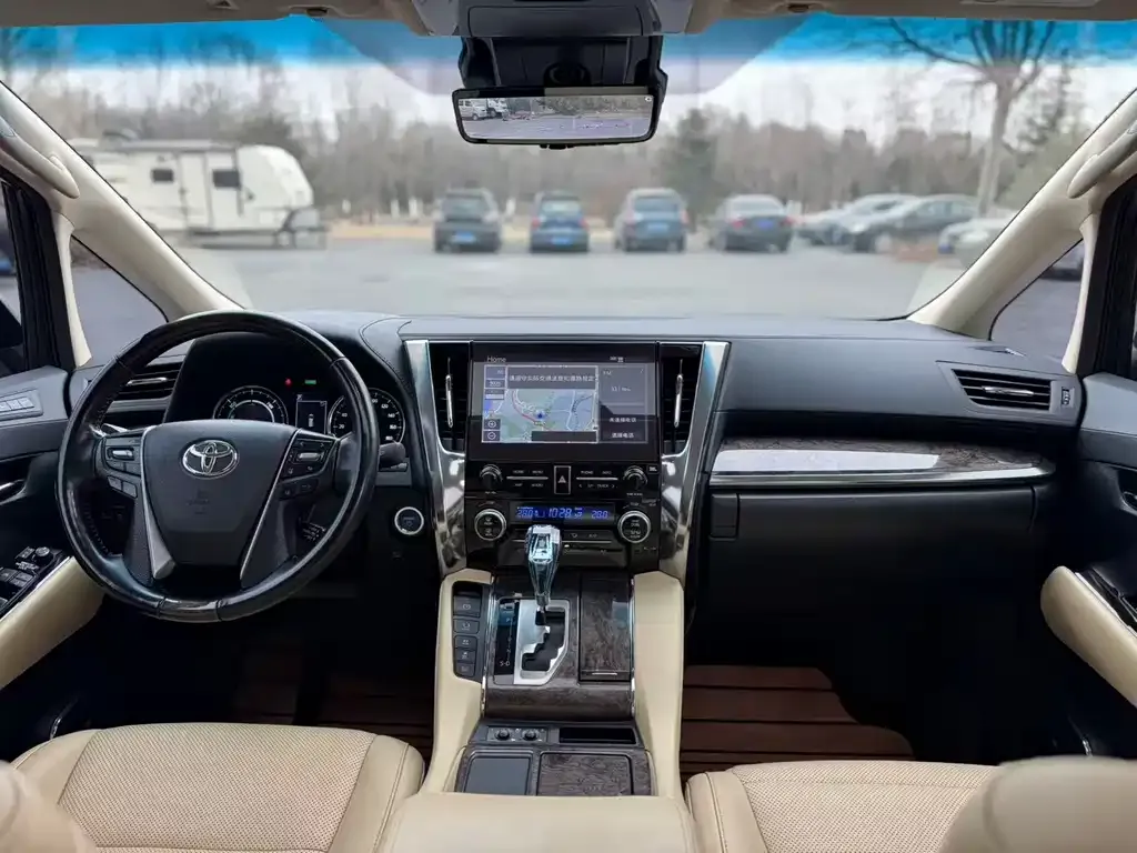 Toyota Vellfire 2023 из CN, фото 7