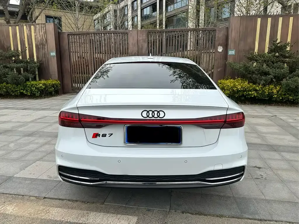 Audi A7 2021 из CN, фото 6