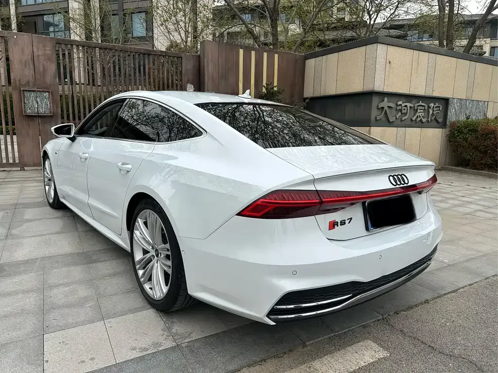 Audi A7 2021 из CN, фото 7