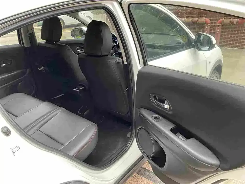 Honda Vezel 2021 из CN, фото 6