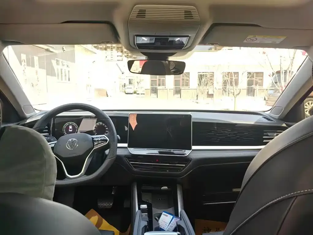 Volkswagen Passat — фото 3