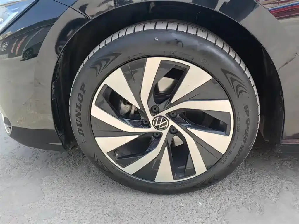 Volkswagen Passat — фото 7