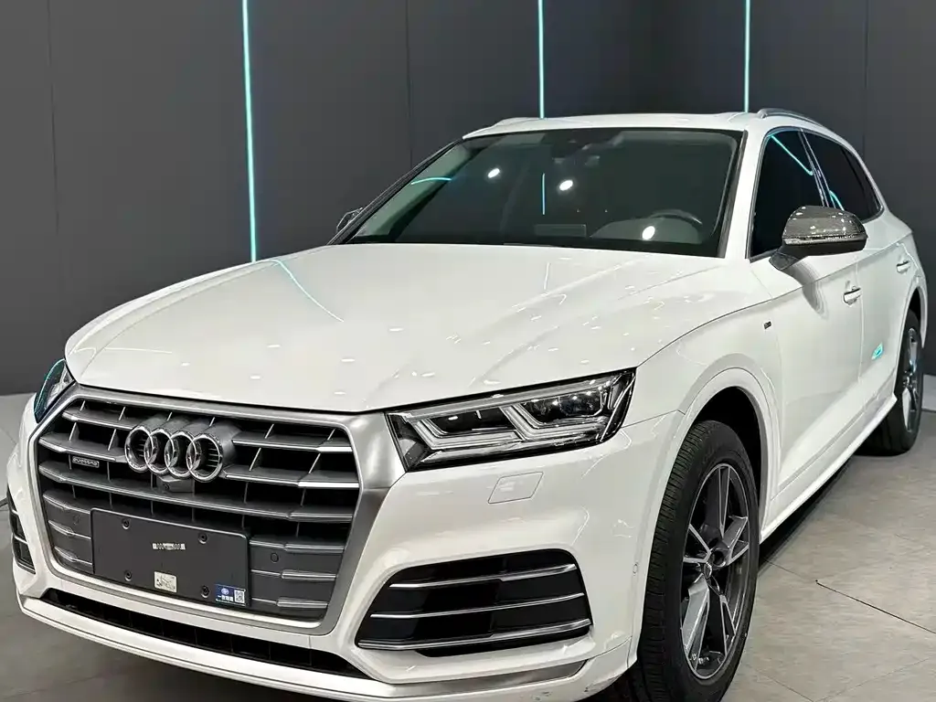 Audi Q5L 2021 из CN, фото 1