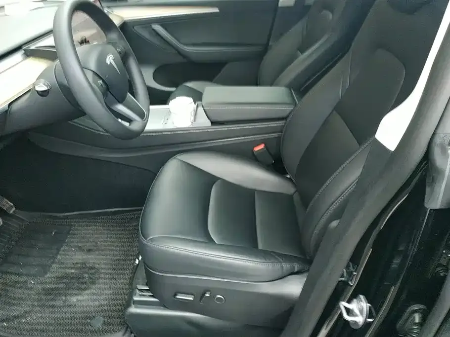 Tesla Model Y 2023 из CN, фото 4