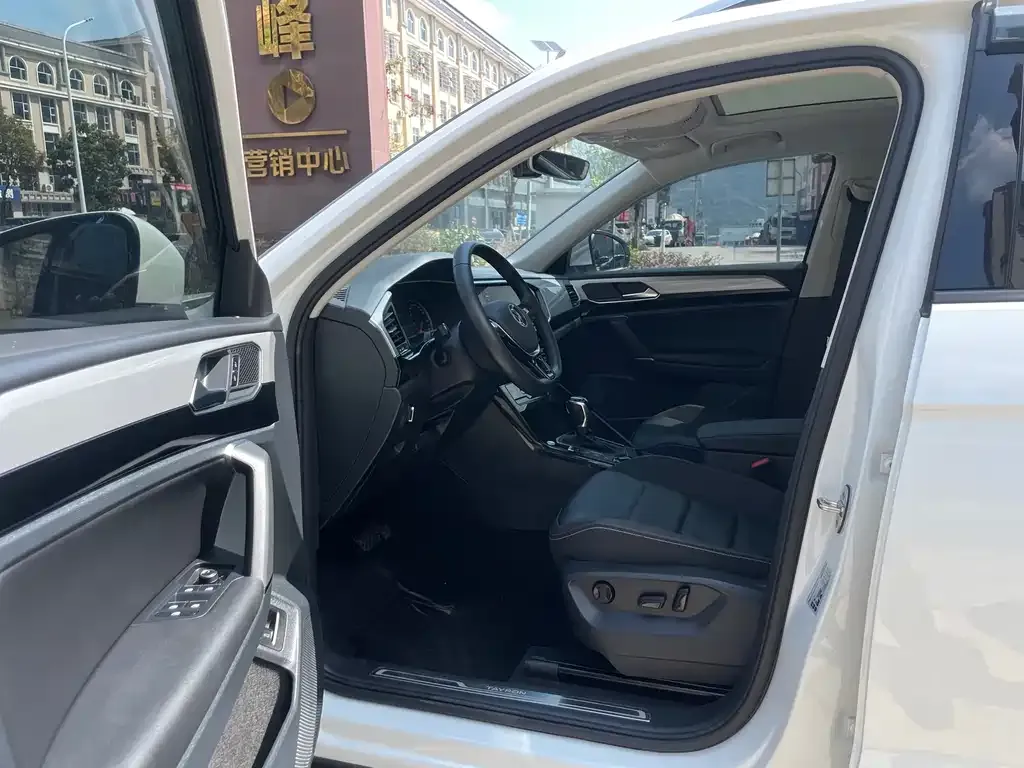 Volkswagen Tayron 2022 из CN, фото 2