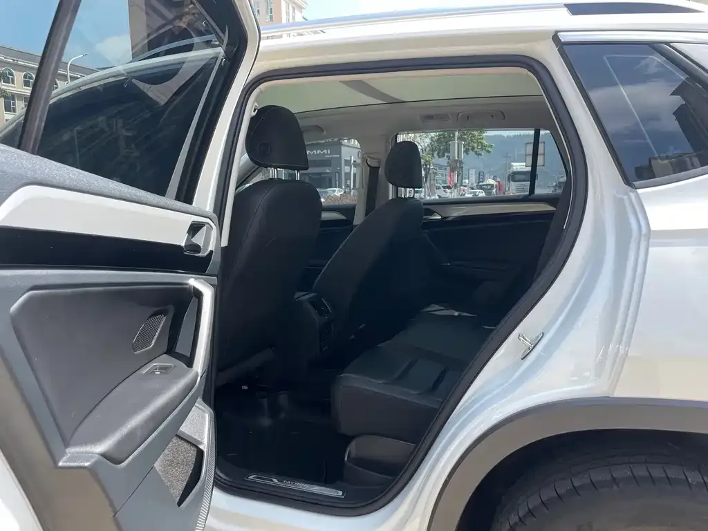 Volkswagen Tayron 2022 из CN, фото 4