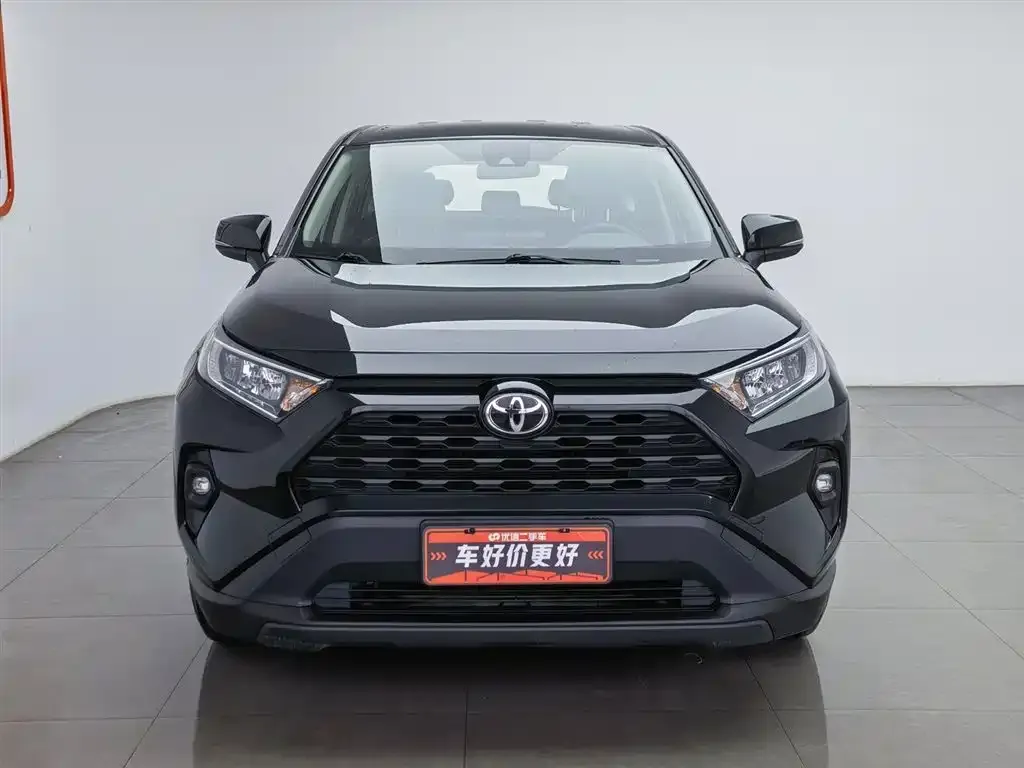 Toyota RAV4 2023 из CN, фото 3