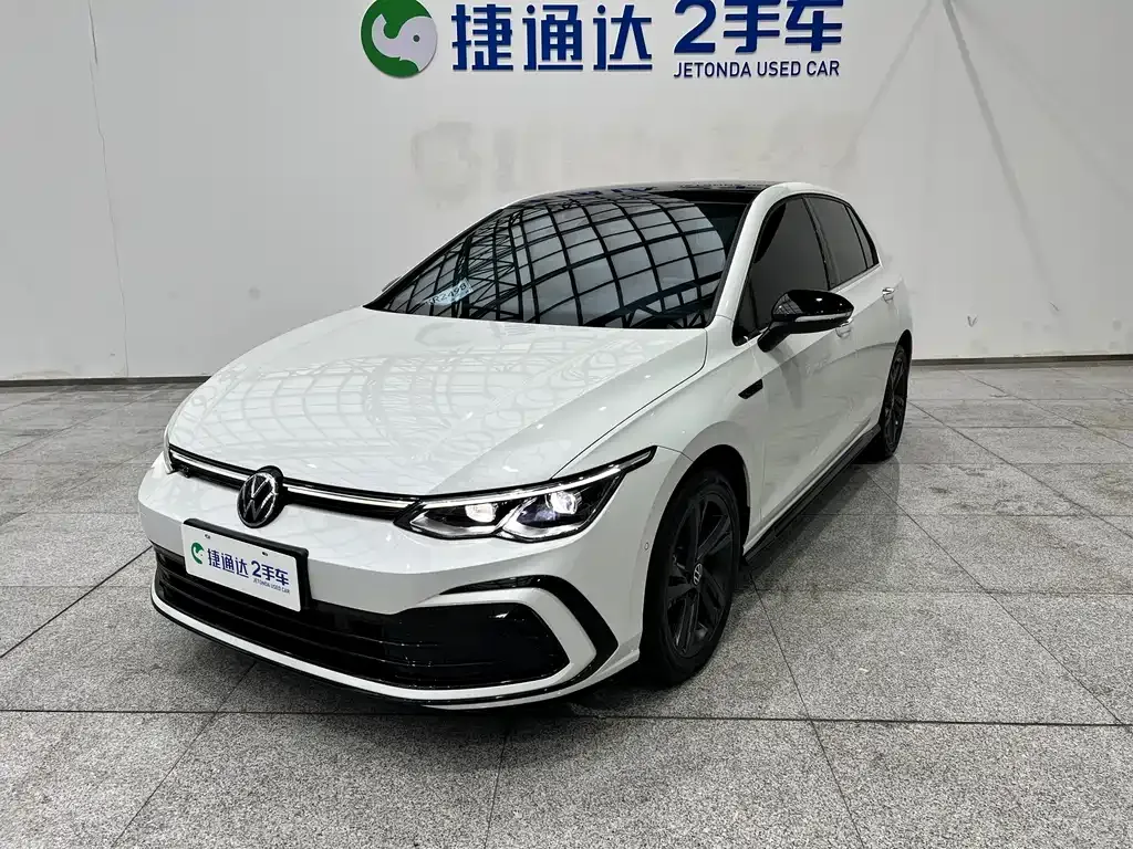 Volkswagen Golf 2024 из CN, фото 1