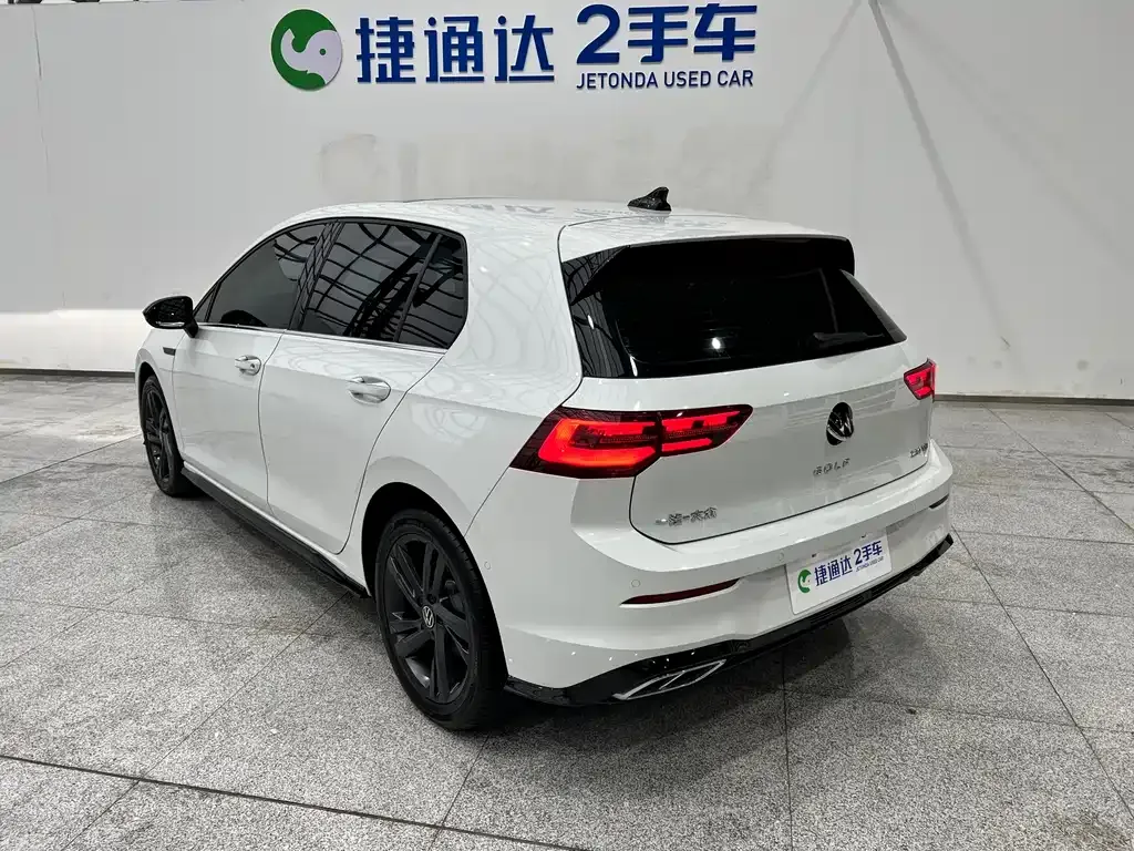 Volkswagen Golf 2024 из CN, фото 8