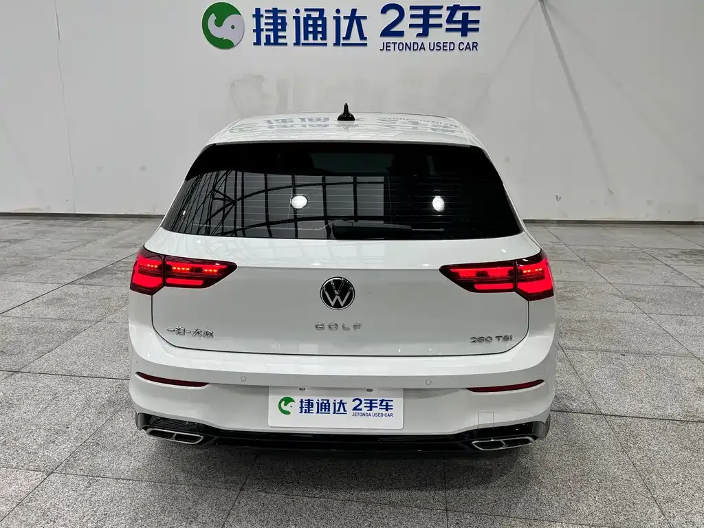 Volkswagen Golf 2024 из CN, фото 5