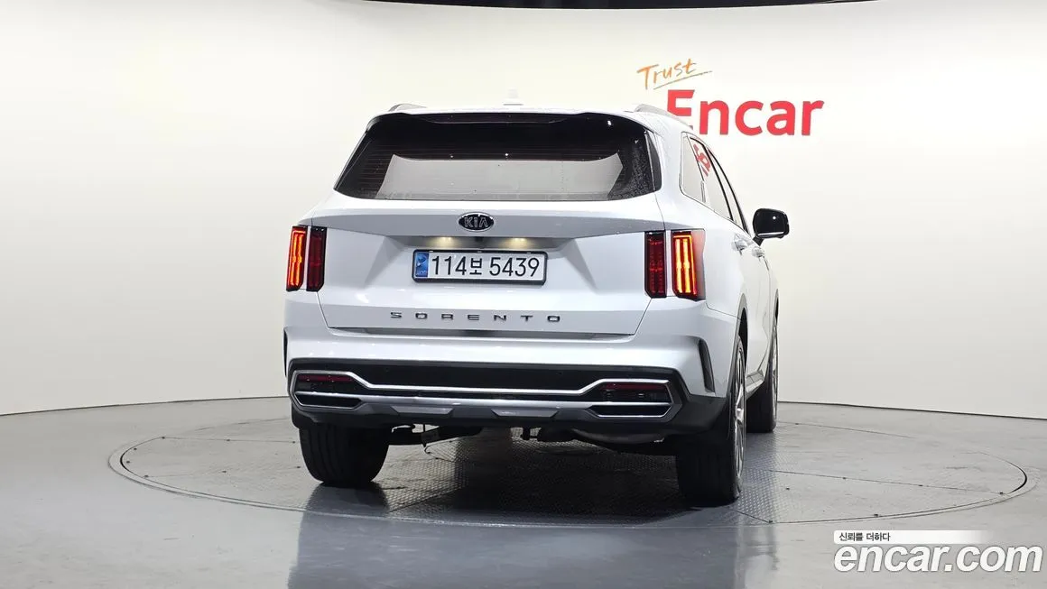 Kia Sorento — фото 3