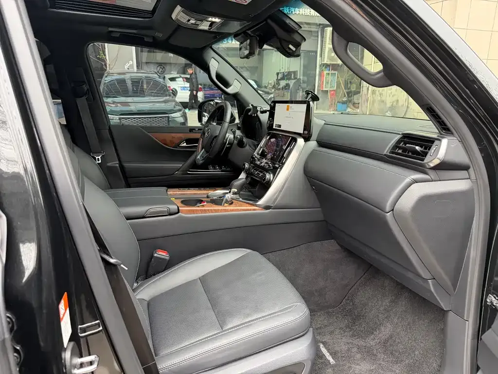 Lexus LX 2025 из CN, фото 4