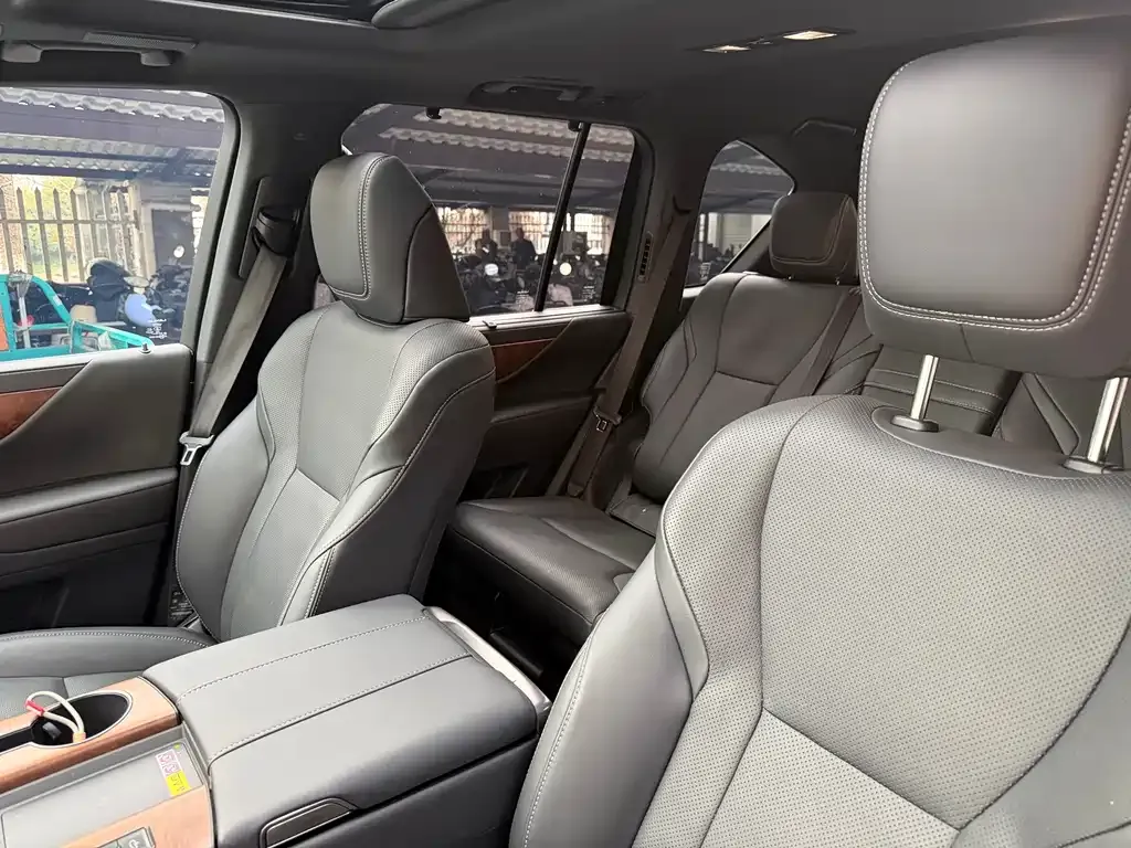 Lexus LX 2025 из CN, фото 7