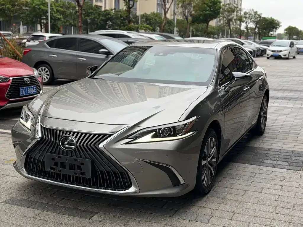Lexus ES 2021 из CN, фото 1