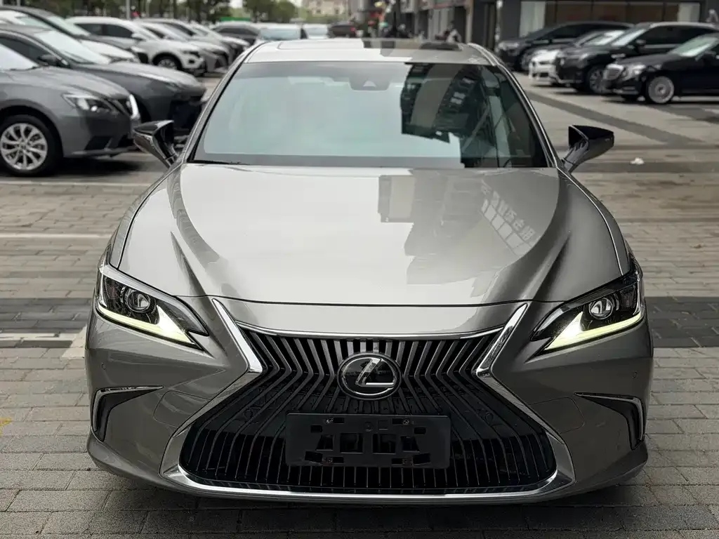 Lexus ES 2021 из CN, фото 4