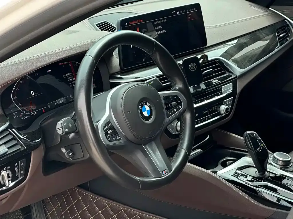BMW 5 Series — фото 5