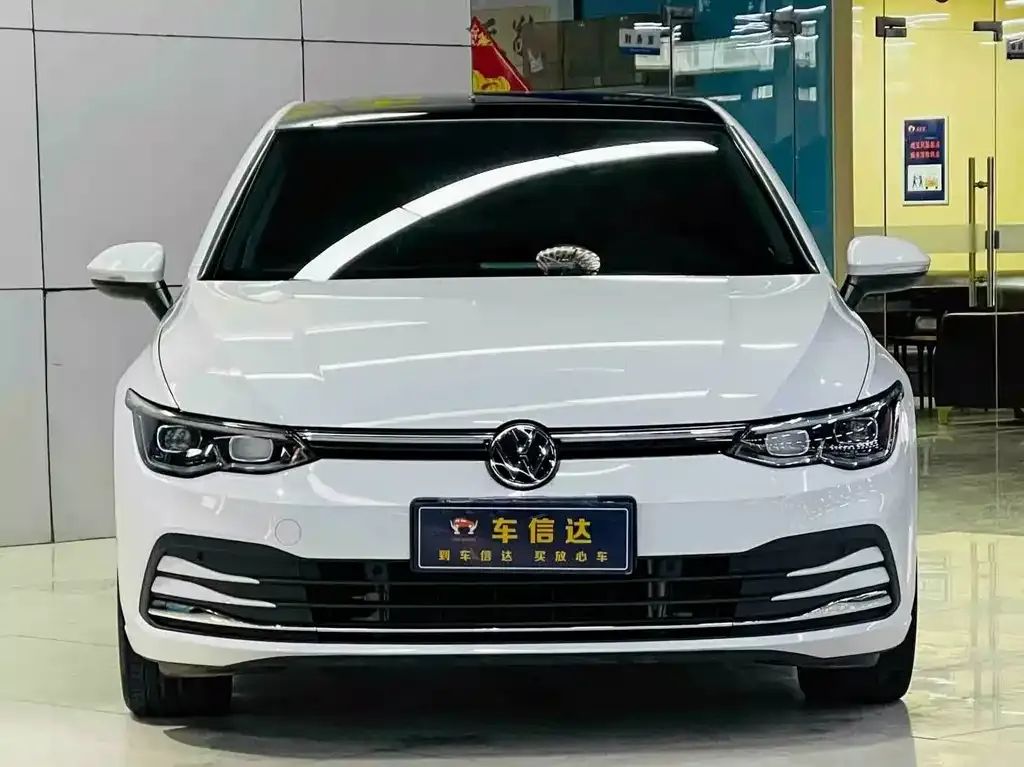 Volkswagen Golf 2024 из CN, фото 6