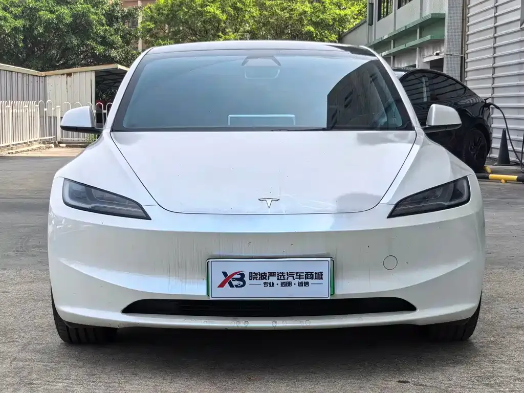 Tesla Model 3 — фото 5