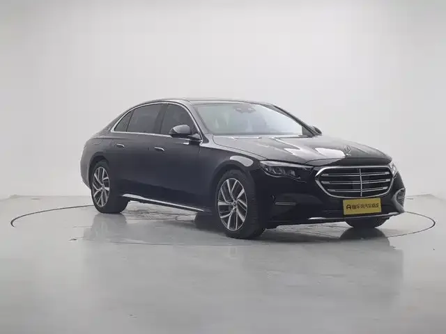 Mercedes-Benz E-Class — фото 5
