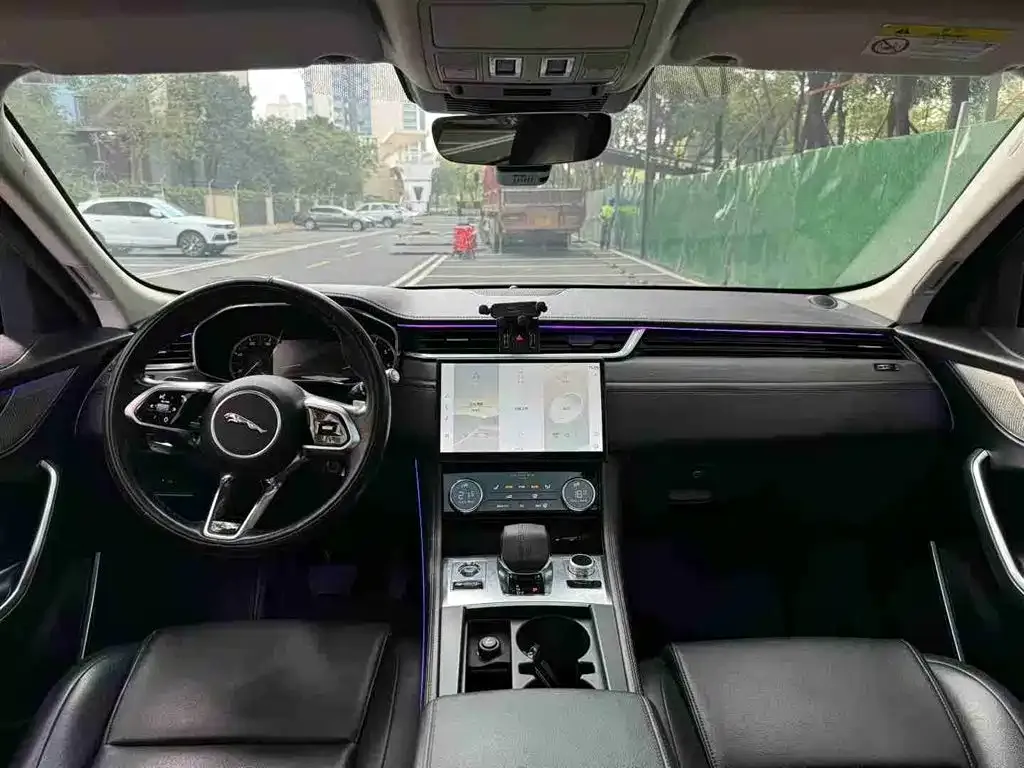 Jaguar F-PACE 2021 из CN, фото 4