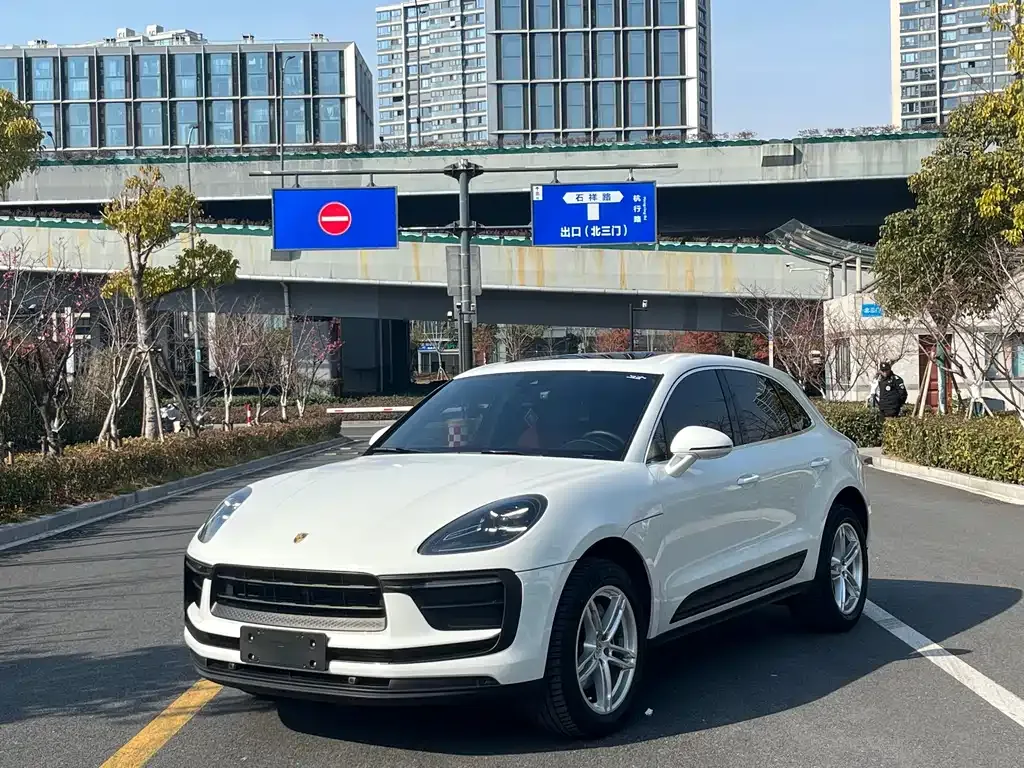 Porsche Macan — фото 9