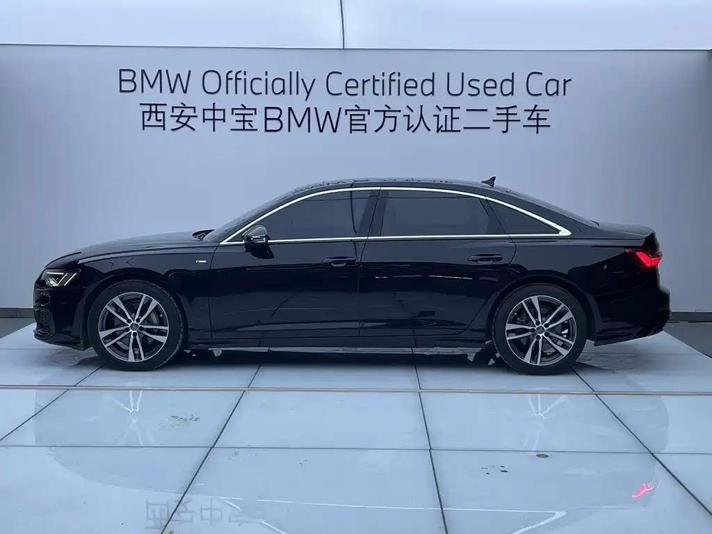 Audi A6L 2021 из CN, фото 2