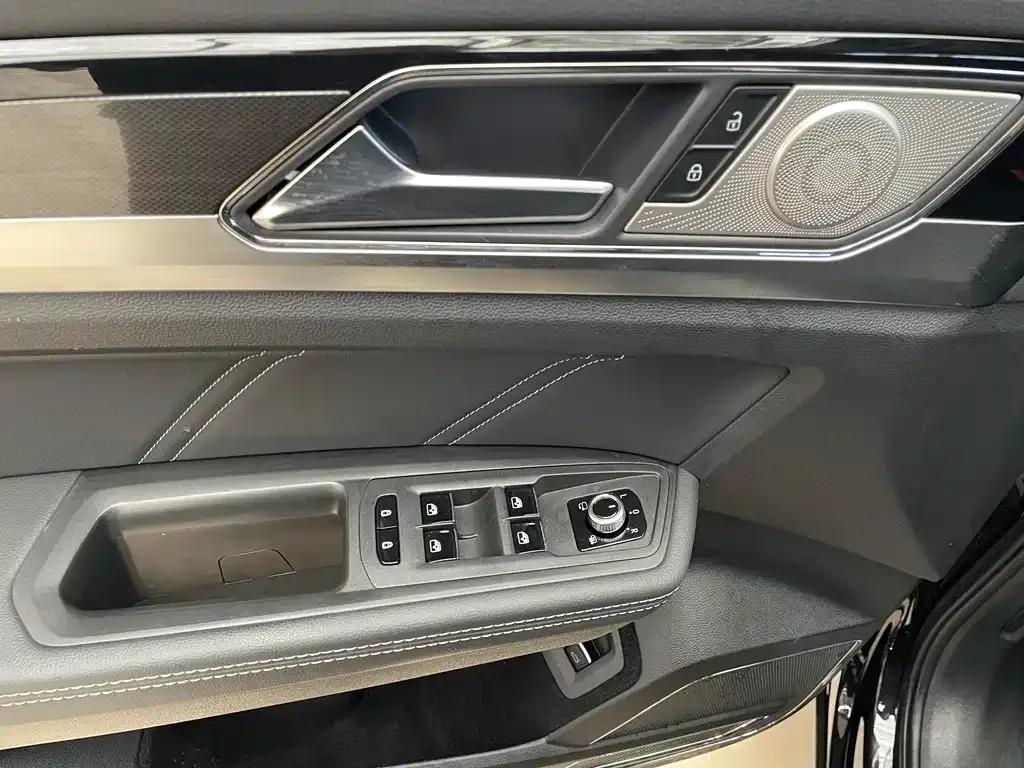 Volkswagen Teramont 2021 из CN, фото 10