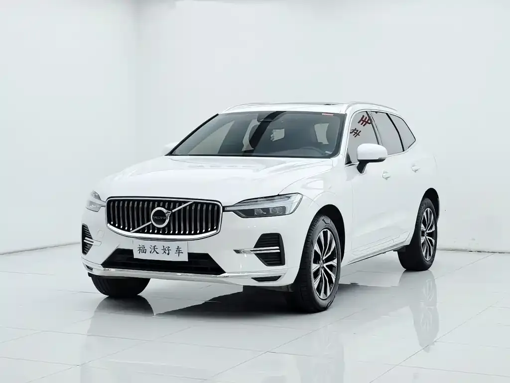 Volvo XC60 — фото 1