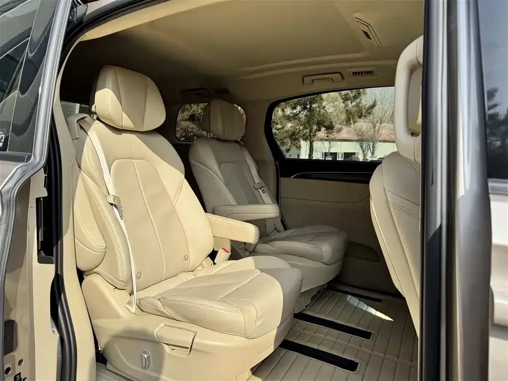 Buick GL8 2024 из CN, фото 4