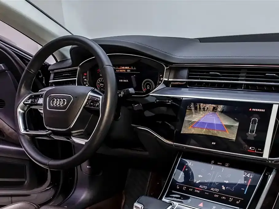 Audi A8 2022 из CN, фото 7