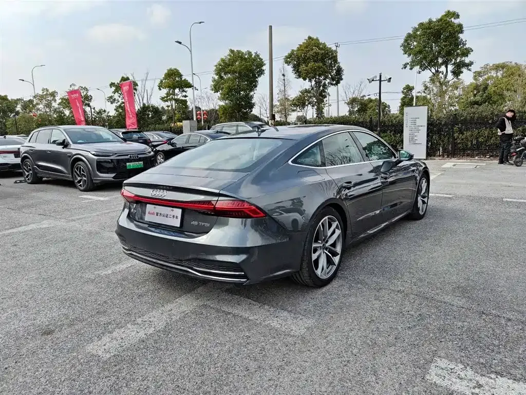 Audi A7 — фото 10