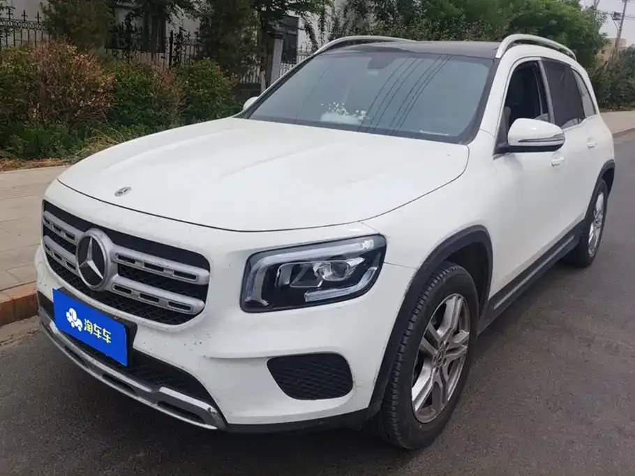 Mercedes-Benz GLB — фото 1