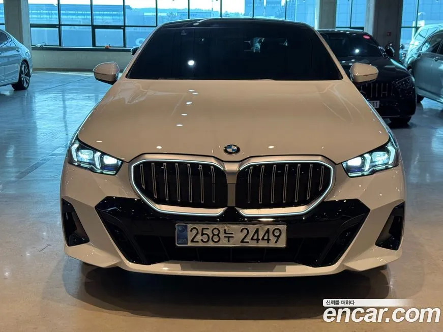 BMW 5-Series 2024 из KR, фото 3