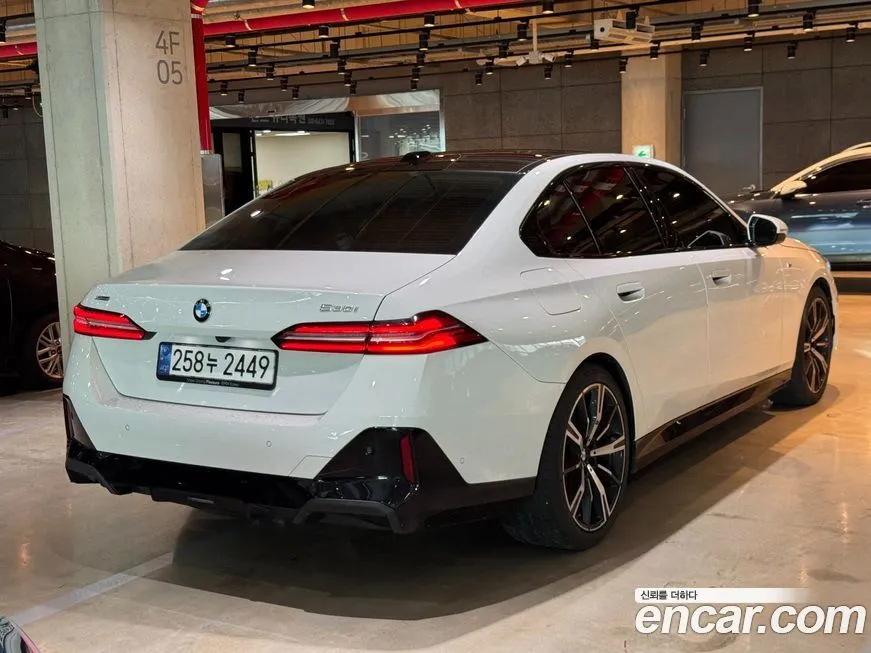 BMW 5-Series 2024 из KR, фото 10
