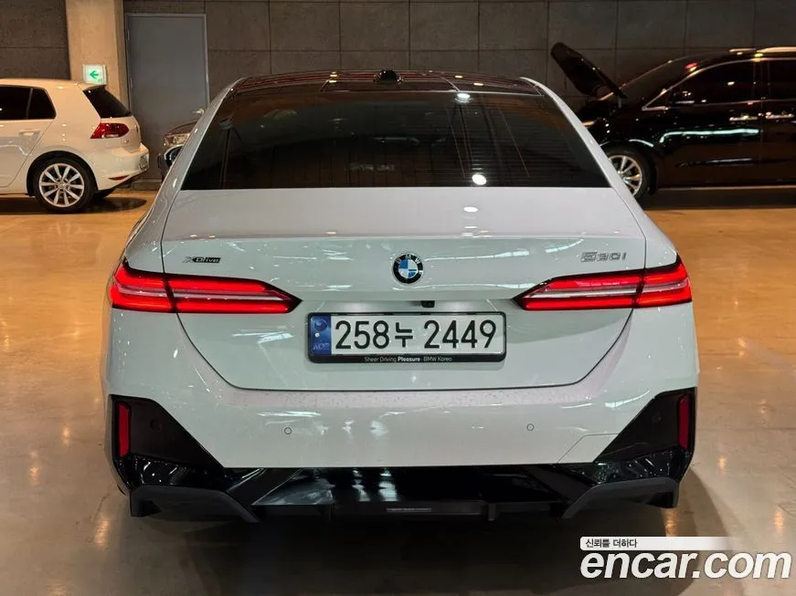 BMW 5-Series 2024 из KR, фото 4