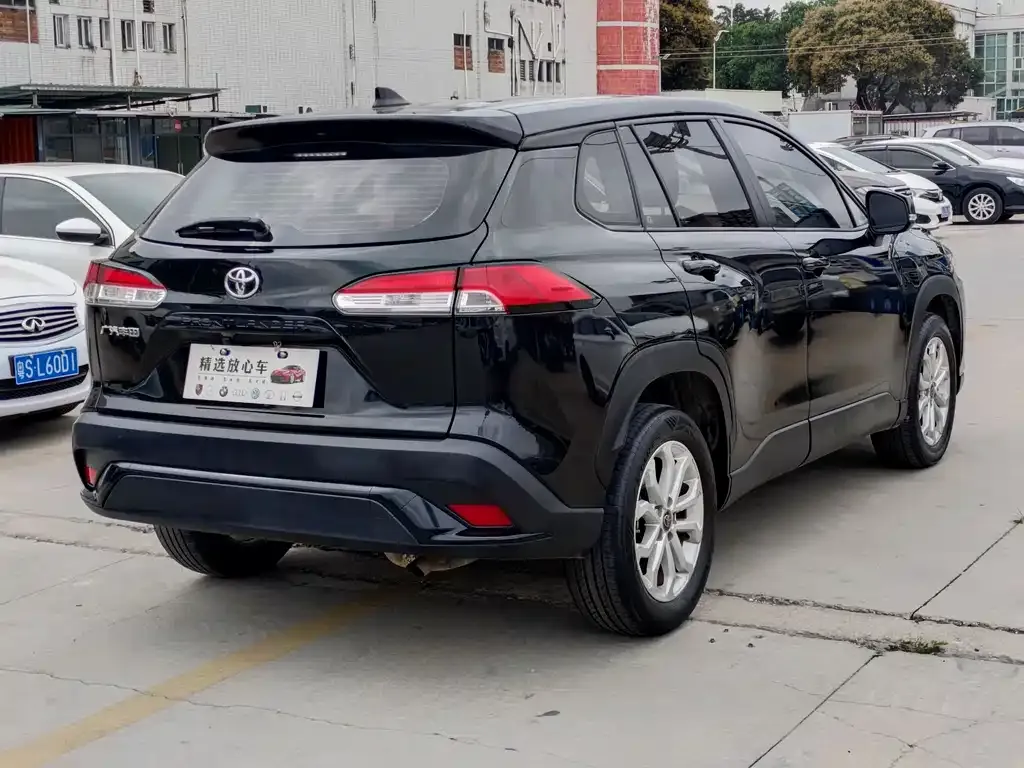 Toyota Frontlander 2023 из CN, фото 2