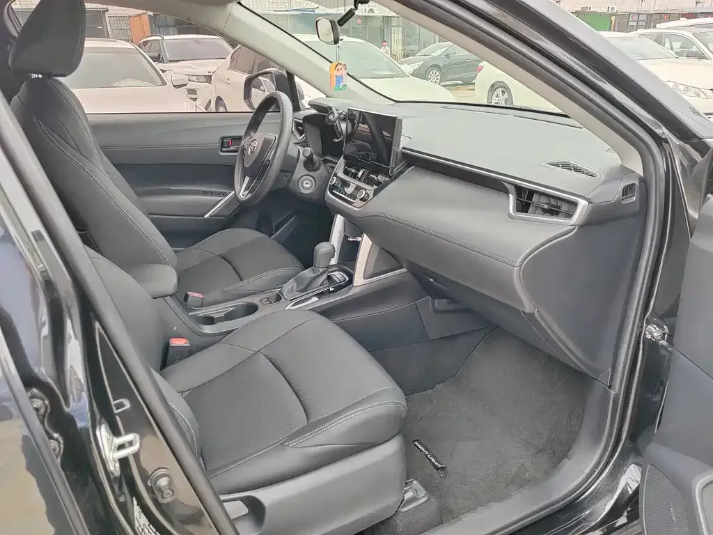 Toyota Frontlander 2023 из CN, фото 8