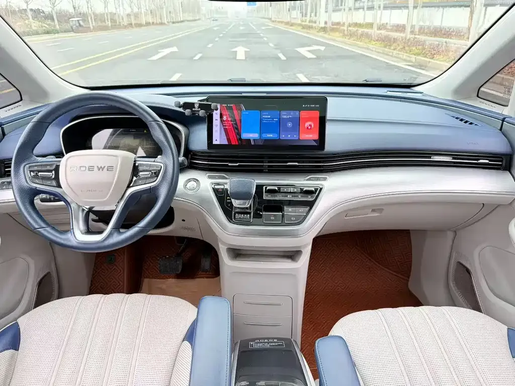 Roewe iMAX8 2021 из CN, фото 7