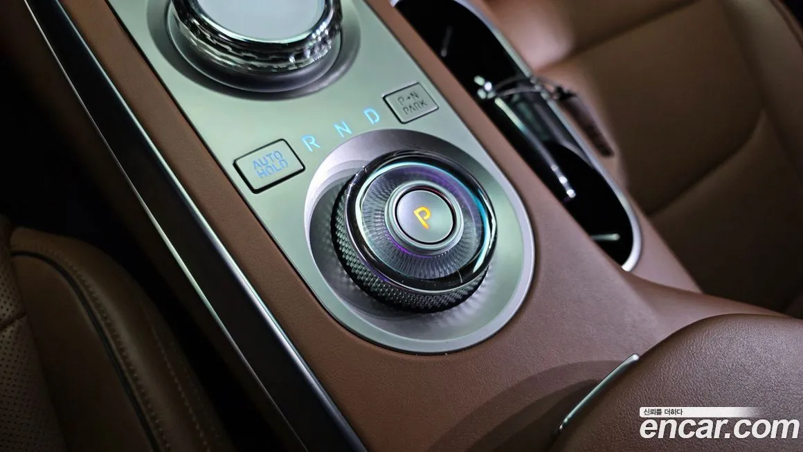 Genesis GV70 — фото 6