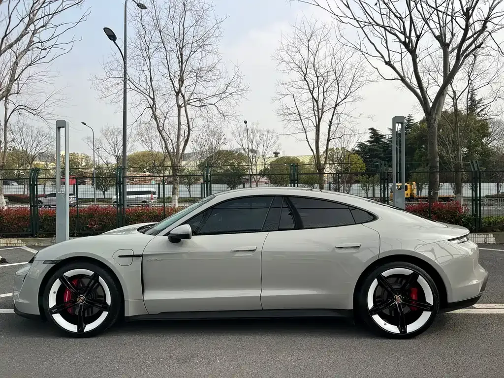 Porsche Taycan 2021 из CN, фото 9