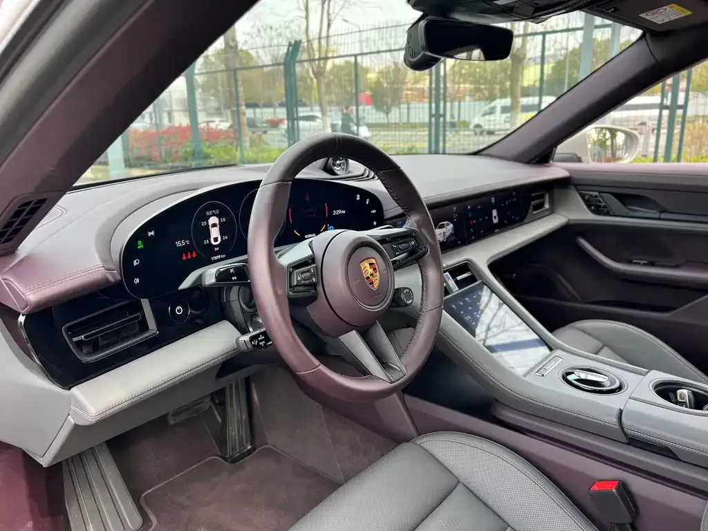 Porsche Taycan 2021 из CN, фото 3
