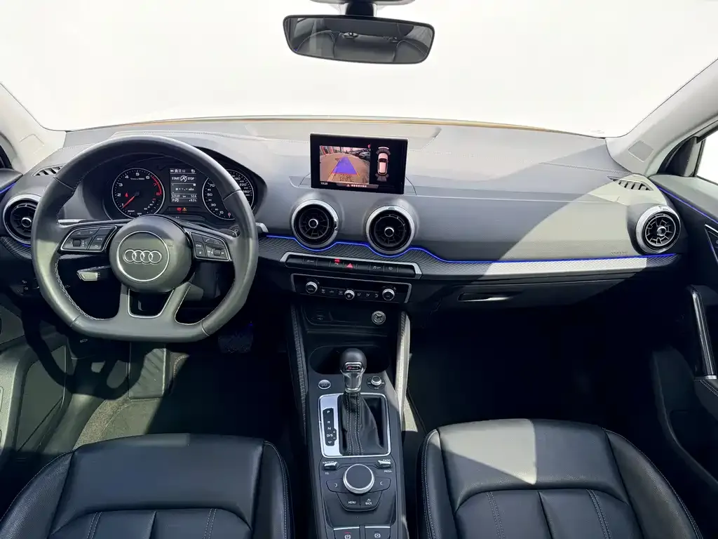 Audi Q2L 2025 из CN, фото 6