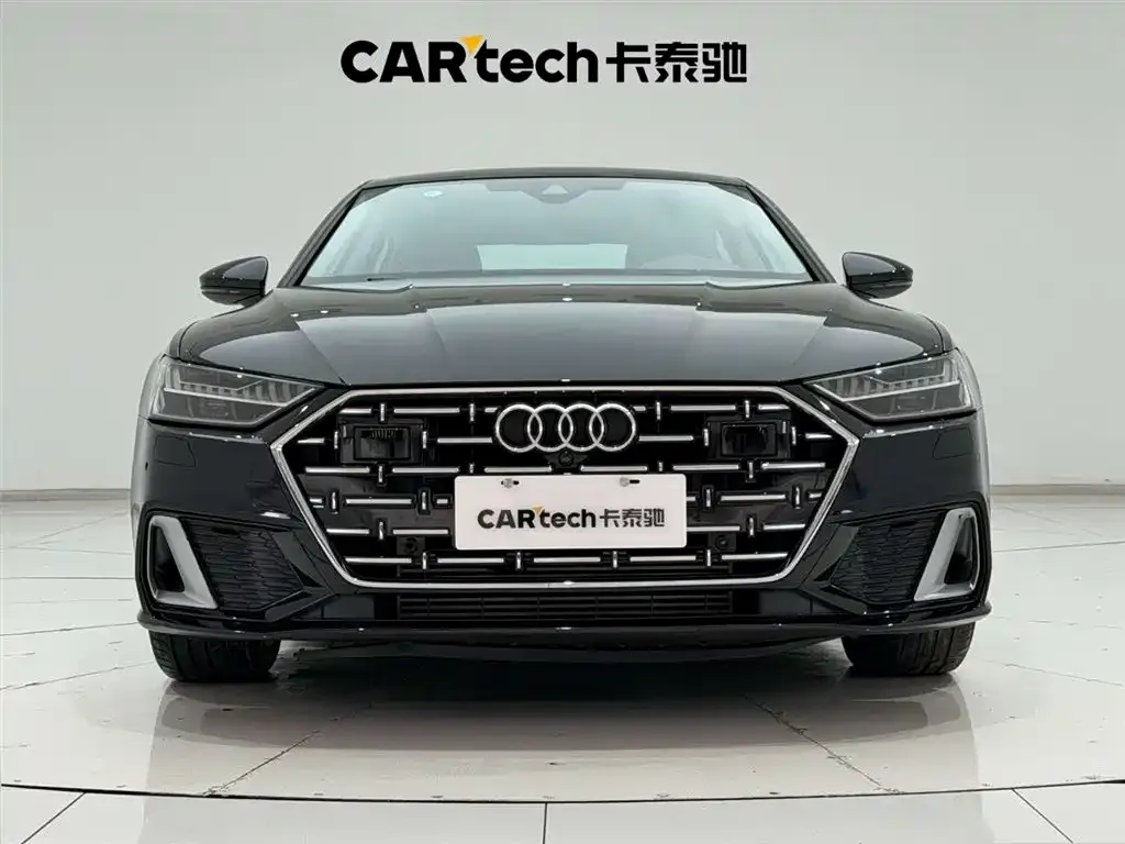 Audi A7L — фото 9
